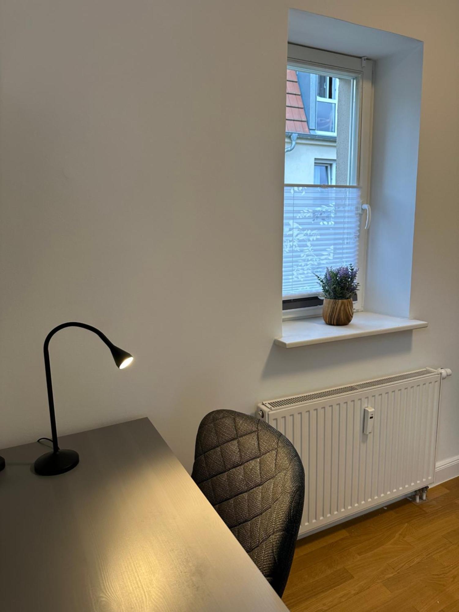 Bella Casa - Business&Family, 100M Zum Konzerteingang Schloss, Parkplatz, Smarttv, Netflix, Waschmaschine, 24H Checkin, 36Qm, Ap 12 ルートヴィヒスブルク エクステリア 写真